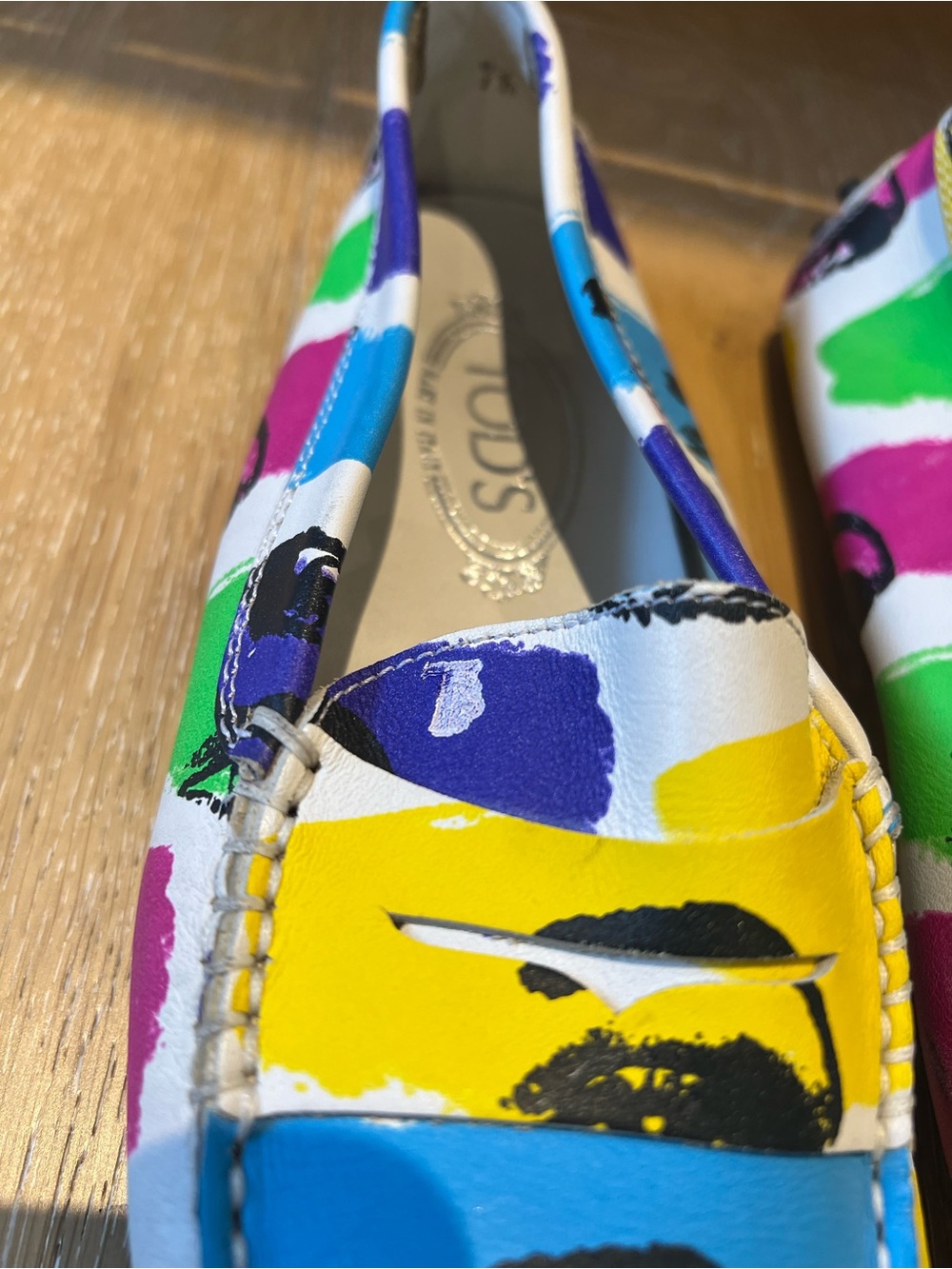 Tod’s Gommino Loafers Pop Art Eye Print Multicolor Italian Leather Women US 7.5 - Picture 13 of 16